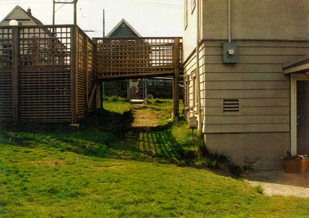 OrShalom Garden before construction looking west to FraserSt. (51000 bytes)